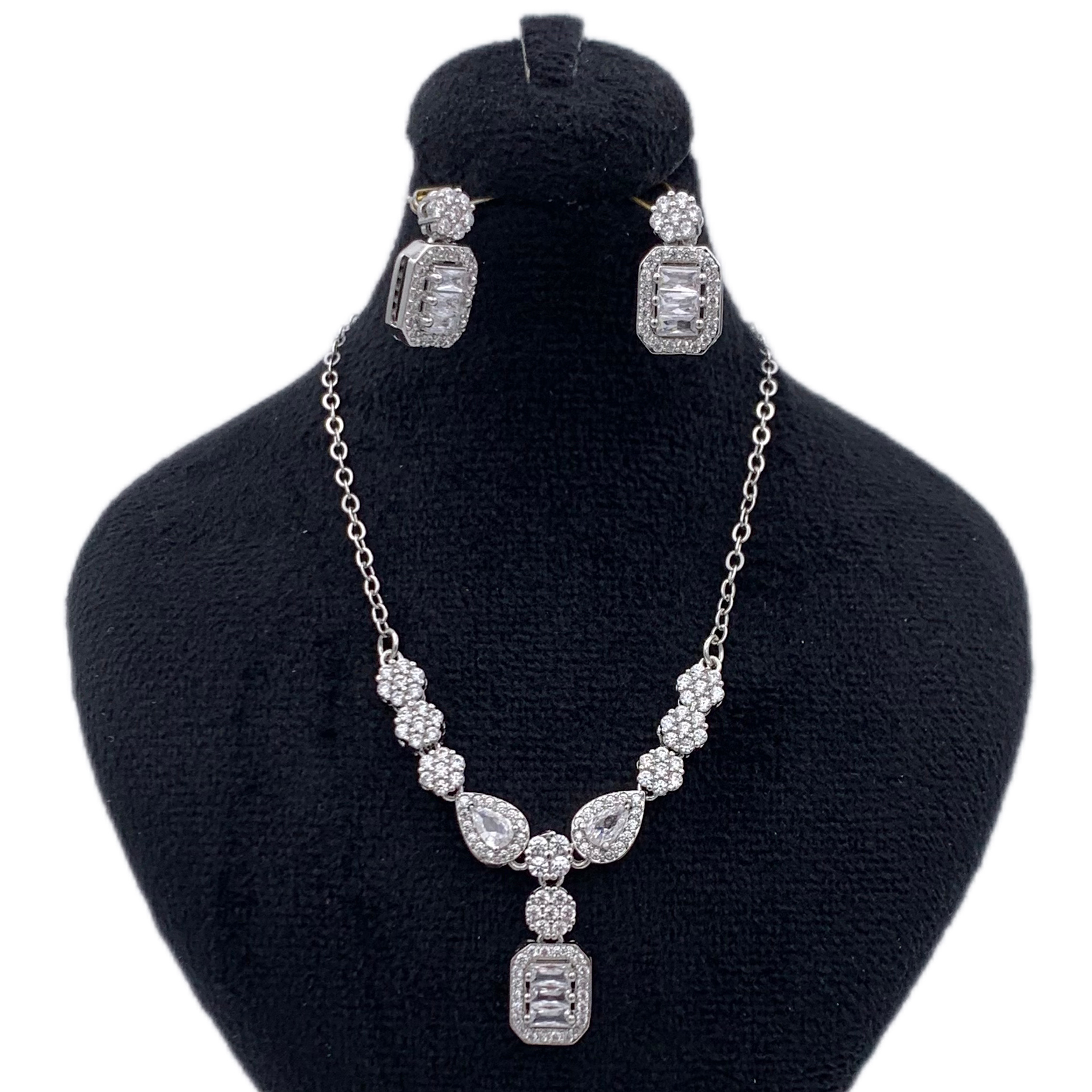 Medio set de joyería para mujer estilo joya, modelo KYSETNIM01