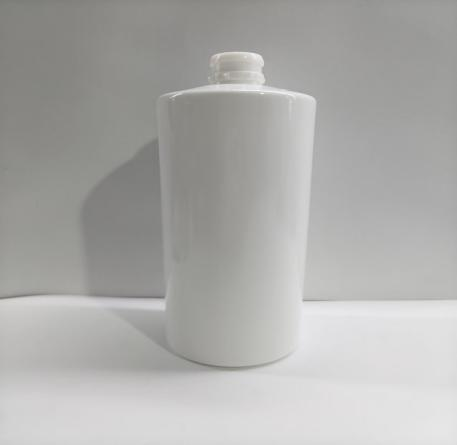 Opal- und hochweiße Glasflaschen