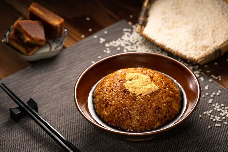 Klebreis mit Rohrzucker (Hongtangnuomifan)
