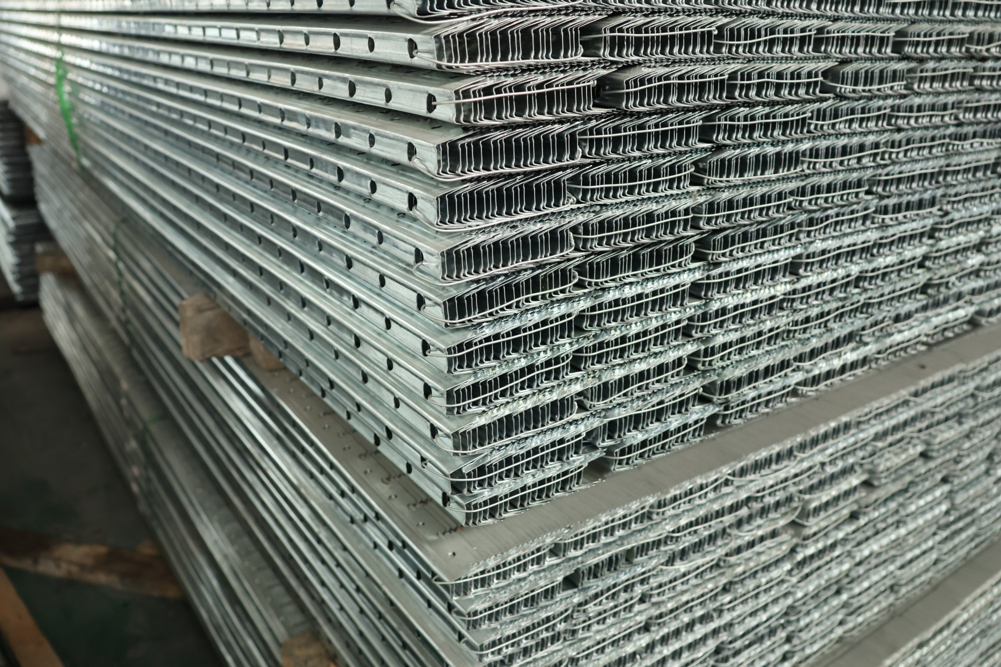 کیل فولادی سبک / Light Steel Keel